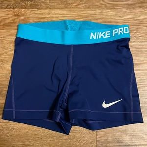 Nike Pros Medium